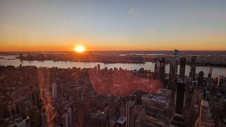 NYC_2024-02-06 17-14-03_PXL_20240206_221403116.LONG_EXPOSURE-02.ORIGINAL